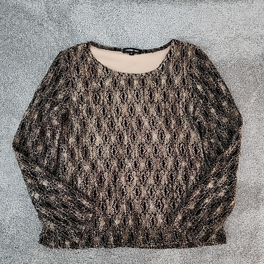 Cynthia Max LS Lined Printed Black & Tan Top in size Small